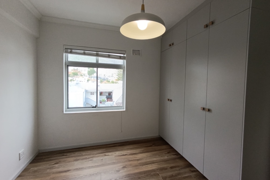 1 Bedroom Property for Sale in Sea Point Western Cape